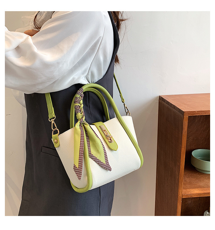 The new trendy women's bag for the summer of 2025, a simple commuting bucket bag with a large capacity and a single-shoulder handbag for women undefined
