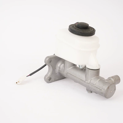 Brake master cylinder for Toyota Land