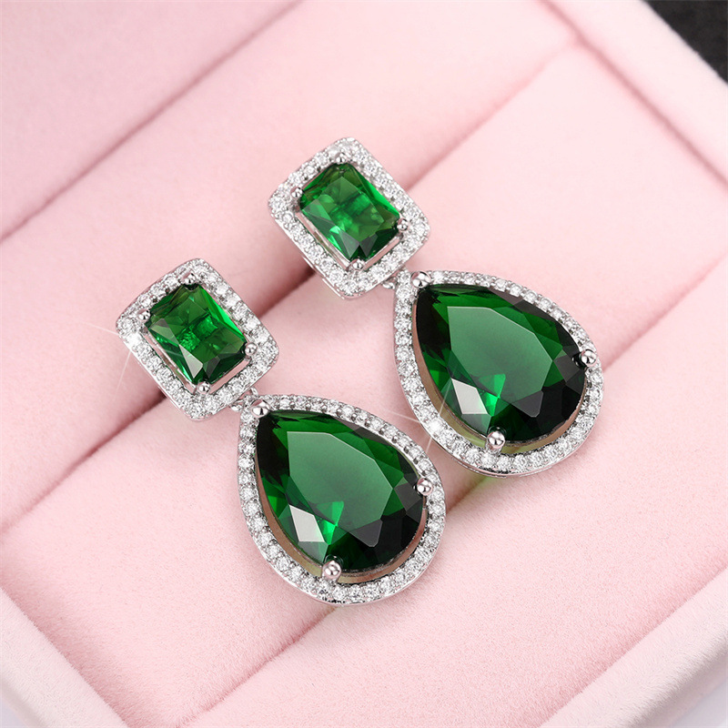 1 Pair Retro Square Water Droplets Copper Inlay Zircon Drop Earrings display picture 4