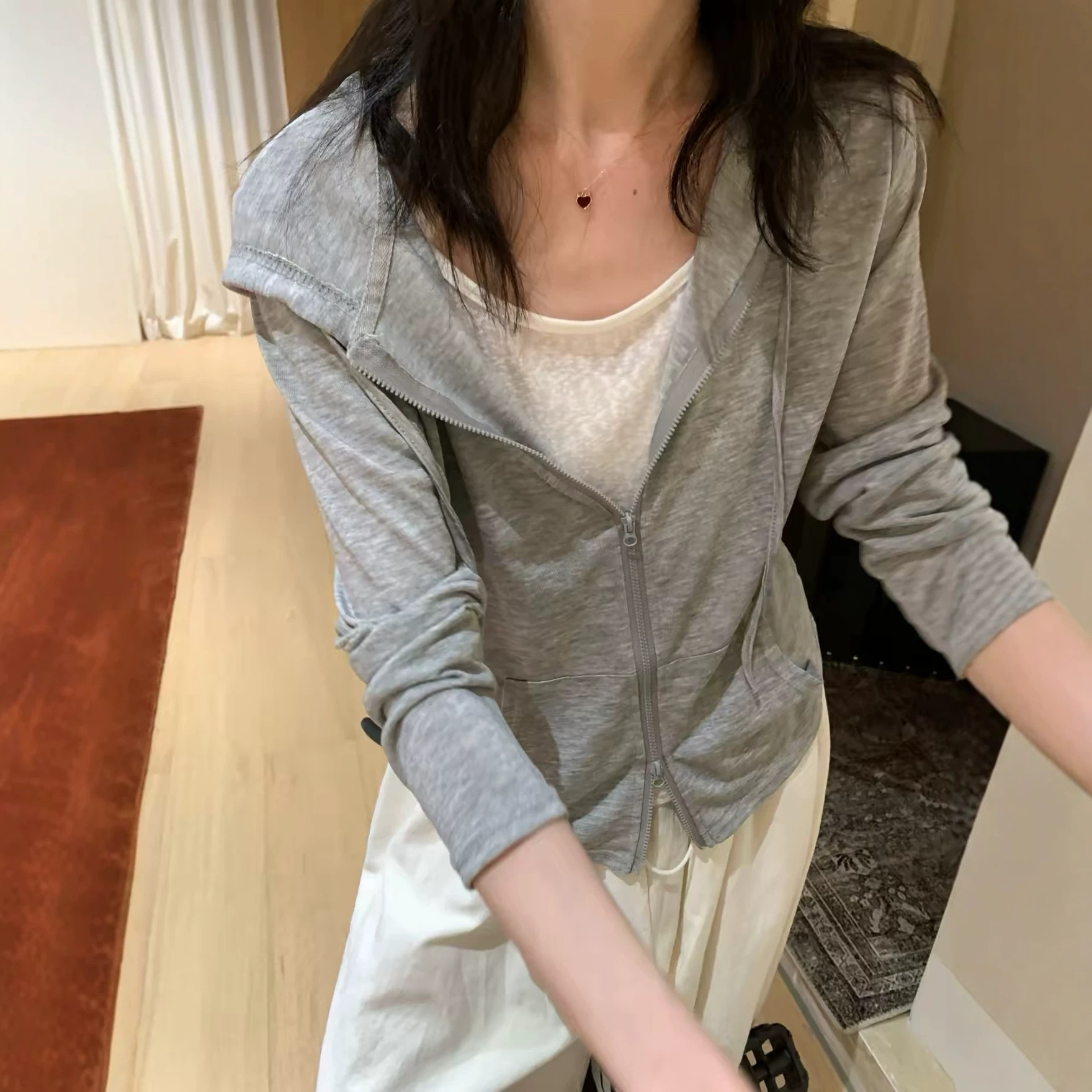 假两件连帽防晒衫女2026春夏舒适凉感薄款长袖T恤休闲百搭上衣