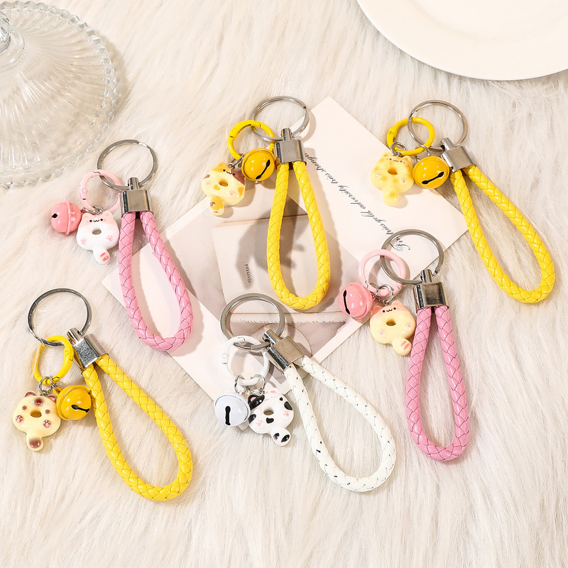 Ins Cute Kitten Cat Pendant Creative Keychain Donut Bell Holiday Gift Best Friend Student Ornament