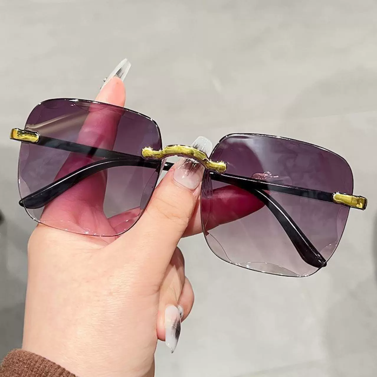 2025新款欧美时尚潮流太阳镜女大脸显瘦太阳眼镜无框切边墨镜