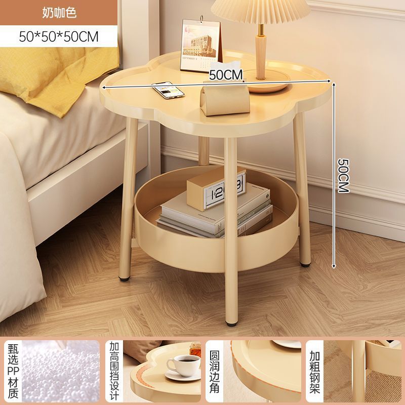 Mesa de cabezal de cama de hierro forjado almacena estantes para el dormitorio doméstico 2025 nuevo pequeño creativo cabezal de cama de aire de crema pequeño borde