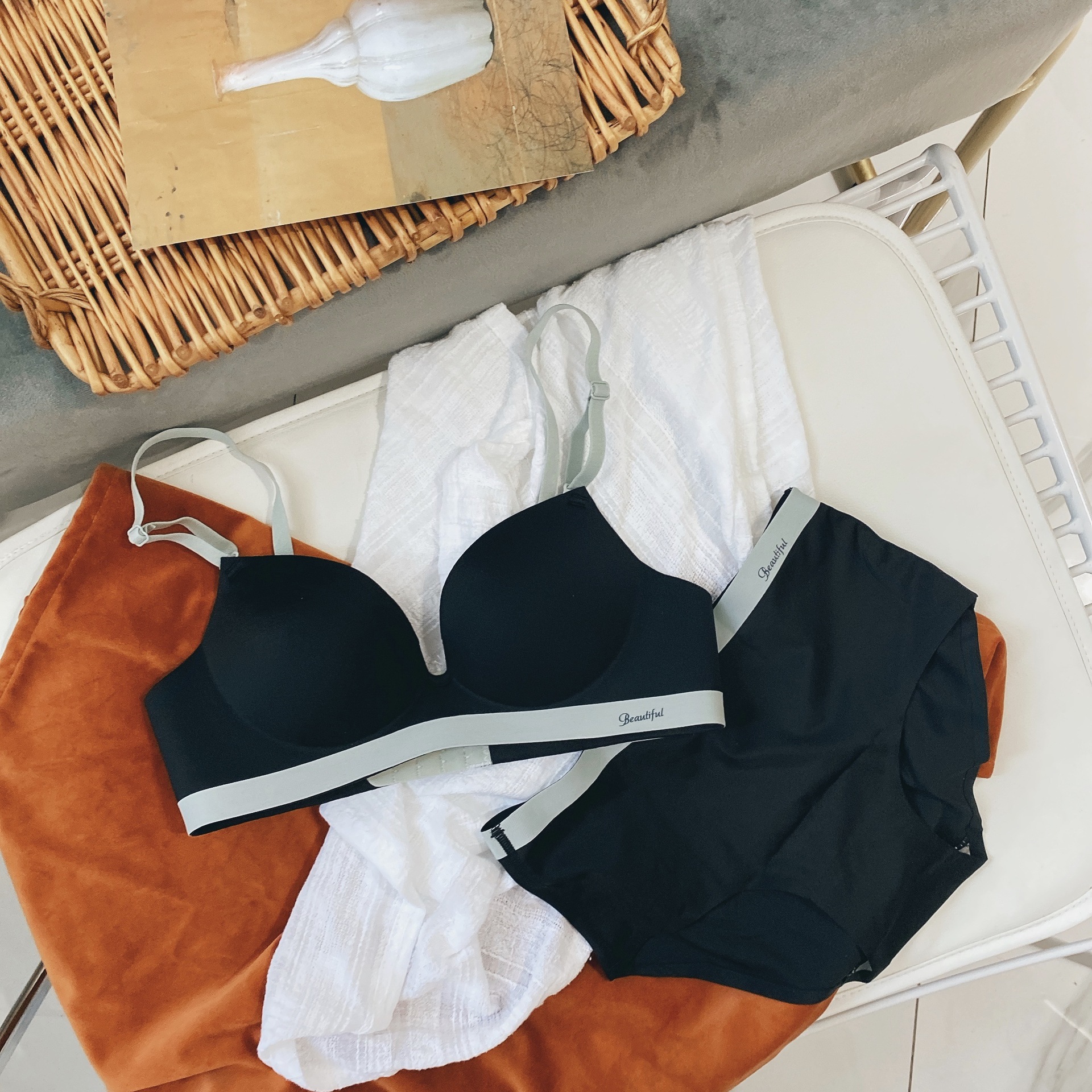 Colores de contraste que no dejan marcas, recolección lateral, soporte superior, leche antideslizante, ropa interior antiflacidez, sujetador de texto para niñas, senos pequeños, grandes