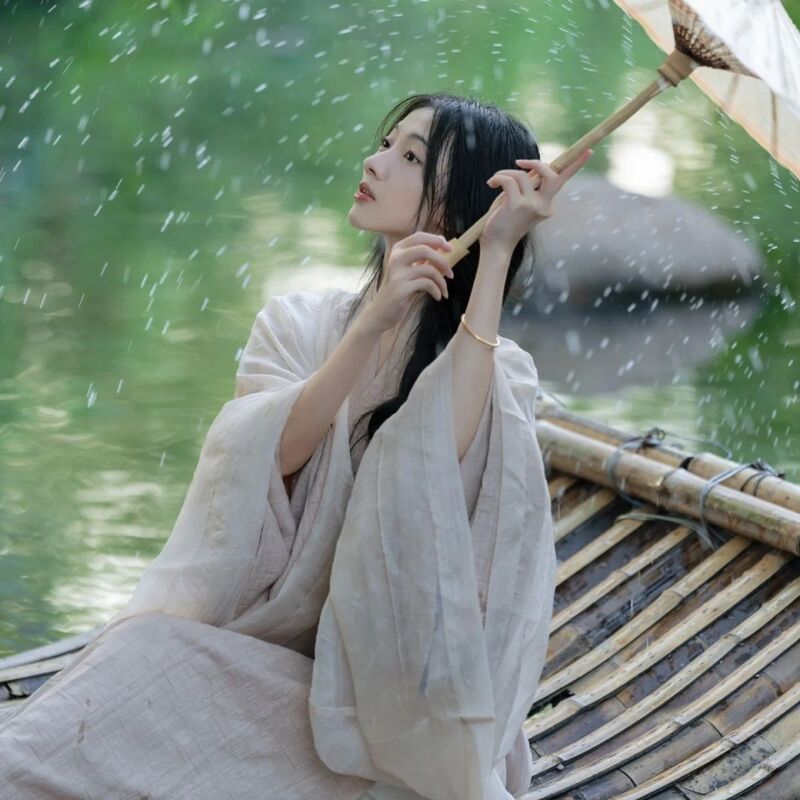 Wei and Jin Dynasty Girl's Hanfu, Ethereal and Cool Women's Clothing, New Style with Wide Sleeves, Traditional Straight Gown with Large Sleeves, Default Item