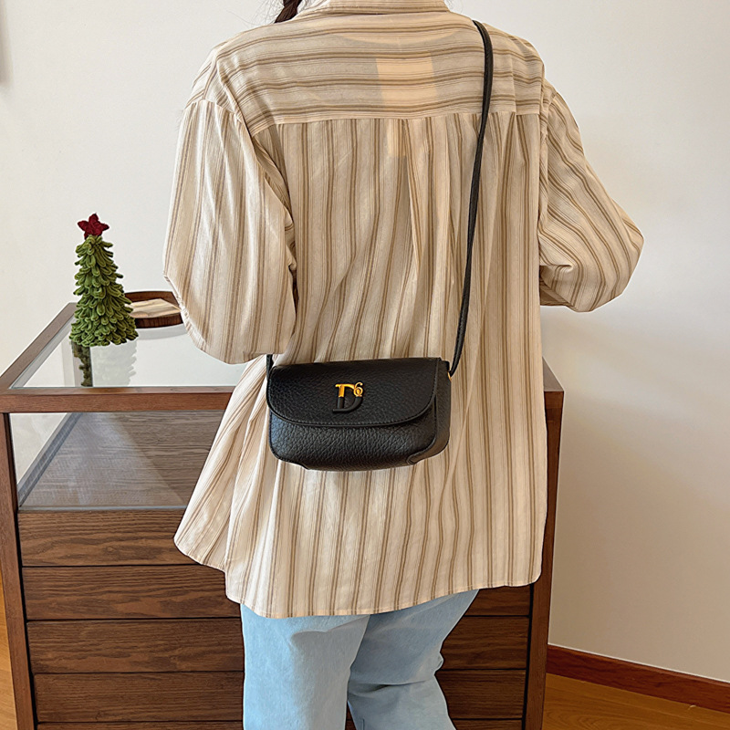 Leggero per le donne 2024 Nuovo caldo di vendita Versatile Casual Crossbody Monospalla Donna Moda Piccola Borsa Quadrata_voghion.com