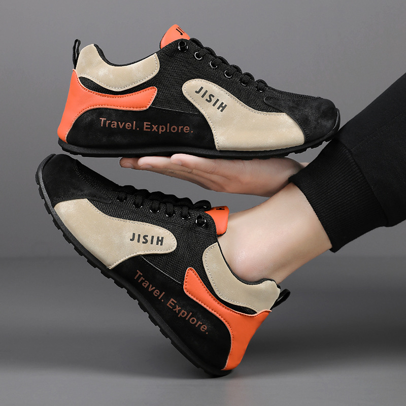 Zapatos deportivos para hombres 2025 verano nuevos zapatos de red cómodos zapatos casuales de conducción transpirables para hombres zapatillas de deporte de moda de todo fósforo