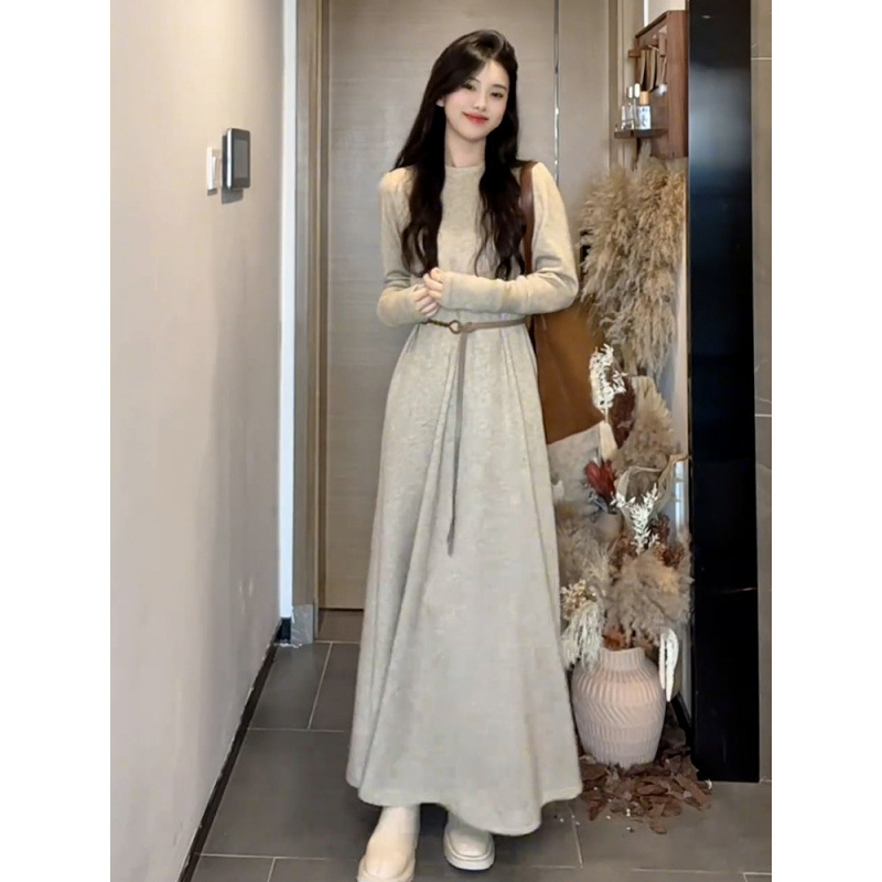 Autumn New Base Sweater Coat Petite Early Long Dress Women 2025 High-End Knit Dress Inner Layer