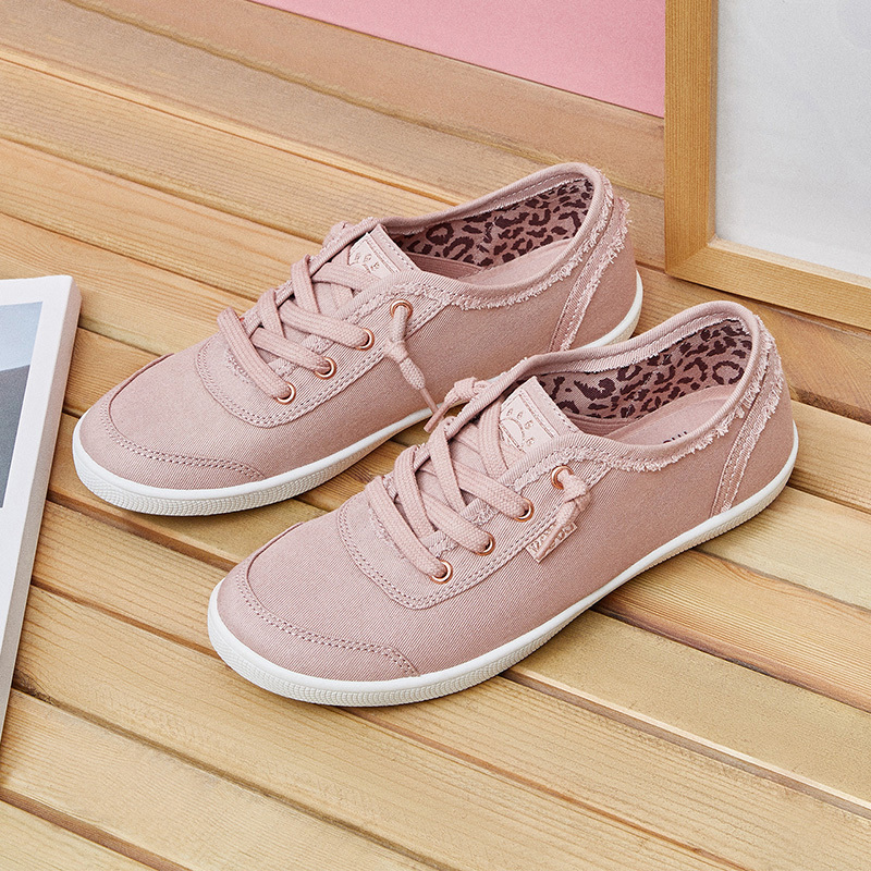 plus size Women's 41-43 Slip-on Canvas Shoes Cloth Shoes 2024 Summer Lazy Shoes Women's Leisure Sports White Shoes