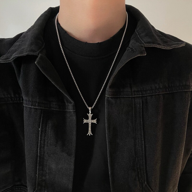 Cruciferous Diamond Necklace European and American Style Hip Hop Men's High-grade Niche Design Sense Cross Women's Woolen Chain