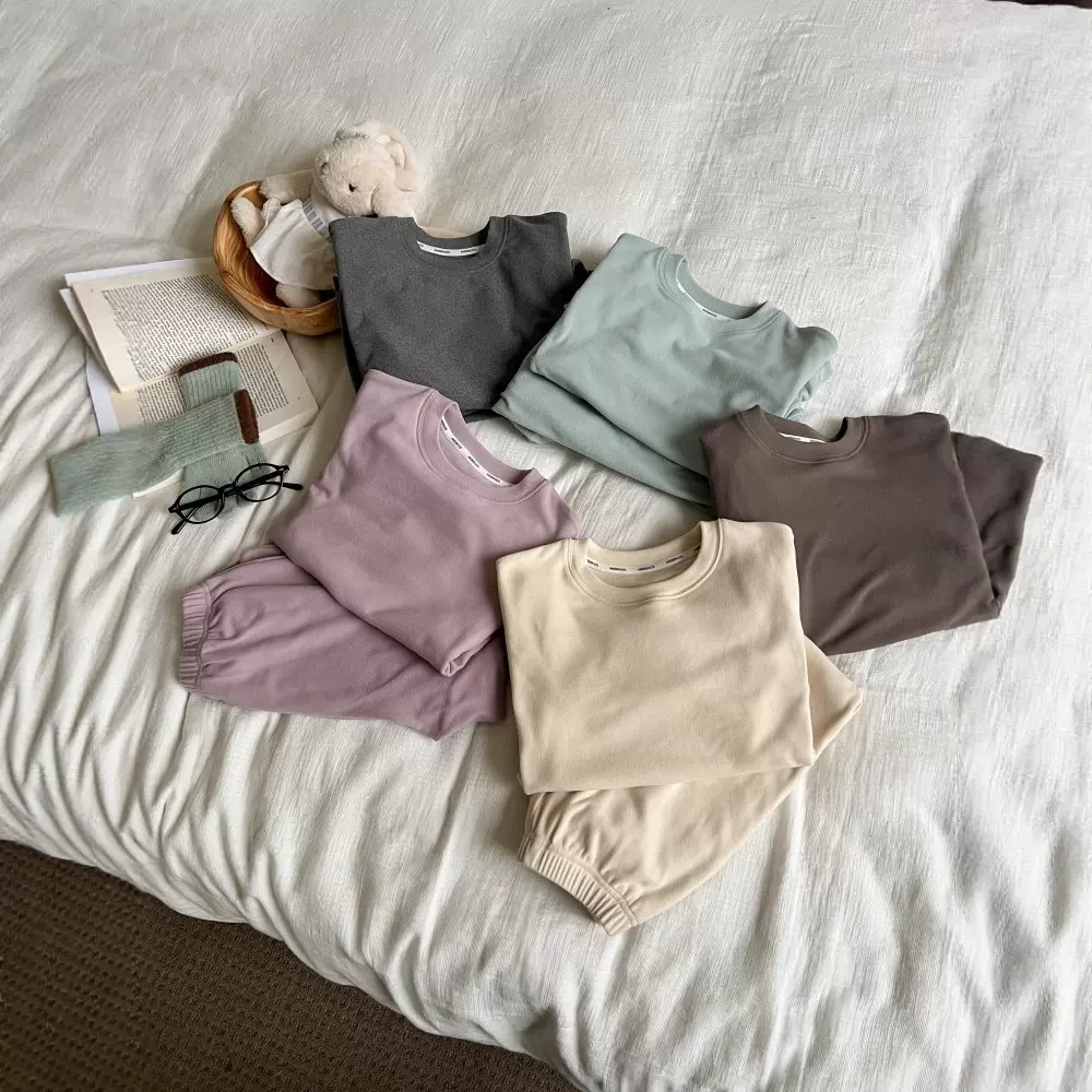 艾摩贝贝儿童2025冬软呼呼保暖纯色睡衣男女童双面暖绒家居服套装