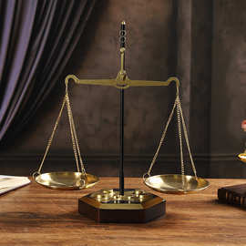 复古怀旧老式手工铁艺天平律师公正公平秤店铺橱窗玄关装饰品摆件