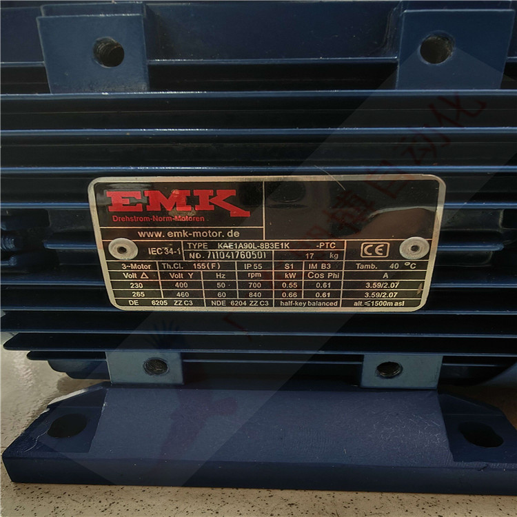 现货 EMK 品名 电机 型号 KAE1A90L-8B3E1K