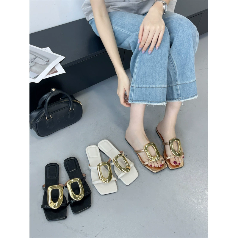 2025 новые летние плоские женские тапочки металлические холодные тапочки на низком каблуке