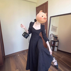 赫本风小黑裙女2025早秋新款复古方领长款过膝黑色气质连衣裙长裙