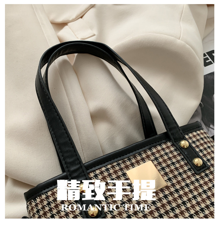 Fashion Simple Bucket Handbag display picture 18