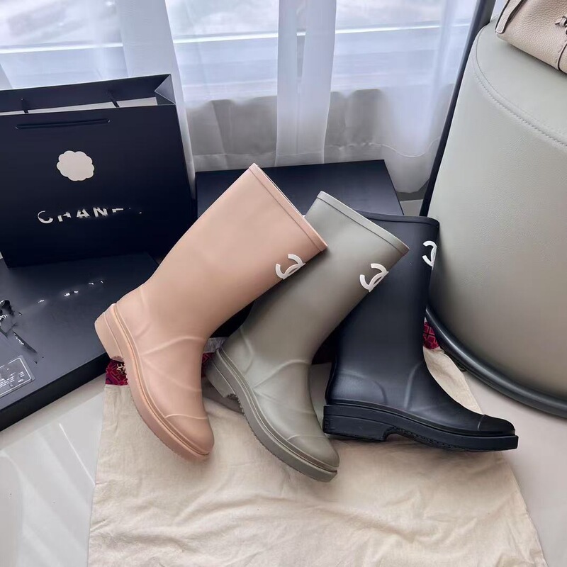 Chanel-Style Knee-High Boots for Women, Mid-Calf, Non-Slip, Waterproof, Flat Sole, Round Toe, Black Vintage Riding Boots for Women Chanel-Style Knee-High Boots for Women, Mid-Calf, Non-Slip, Waterproof, Flat Sole, Round Toe, Black Vintage Riding Boots for Women