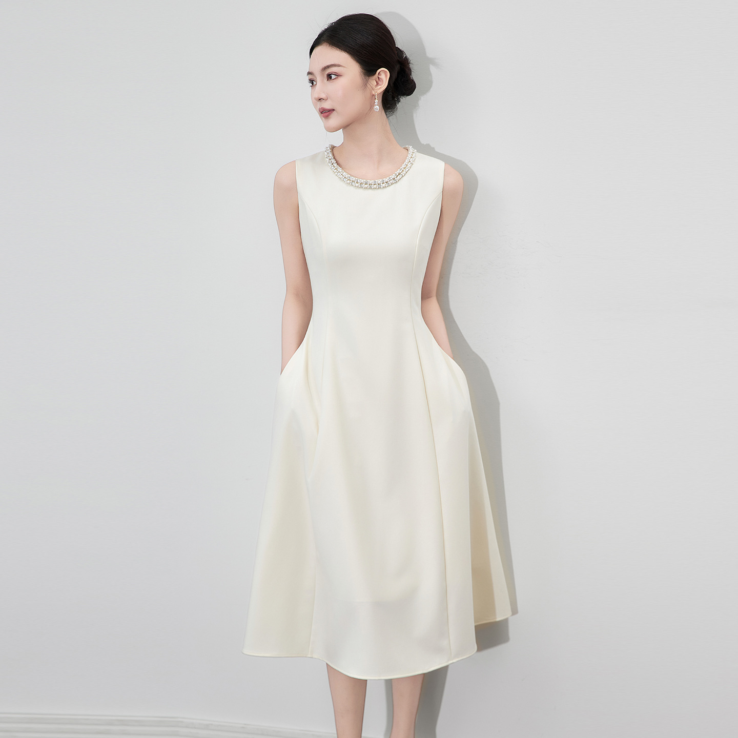 2512605-Nanyou Accessible Luxury High-End Heavy Beaded Collar Hepburn French Vest Sleeveless Dress Evening Dress