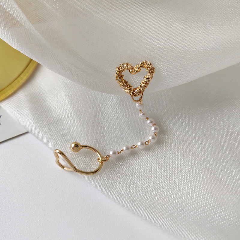 Long Tassel Ear Clip Female Pearl Heart Earrings Without Pierced Ear Clip display picture 4