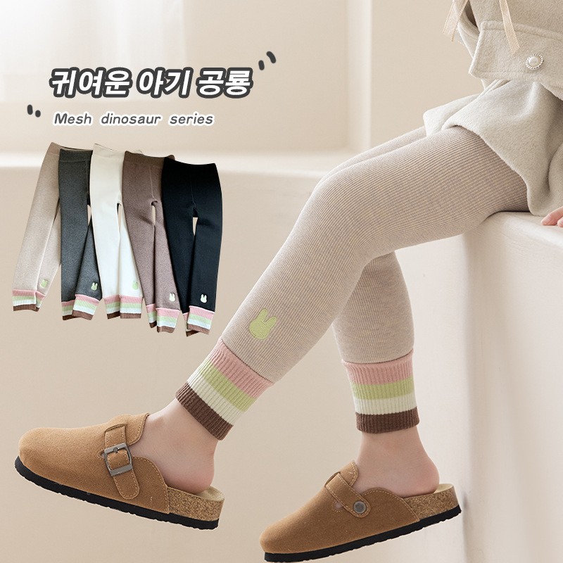 Girls' leggings plus velvet autumn and winter lamb velvet children's baby bottoming thickened all-in-one velvet girl's nine-point pants bear