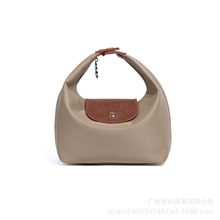 С���p��μ�Ҹ��Ů���͹��|������б����r��ĥɰ�������Ӱ�