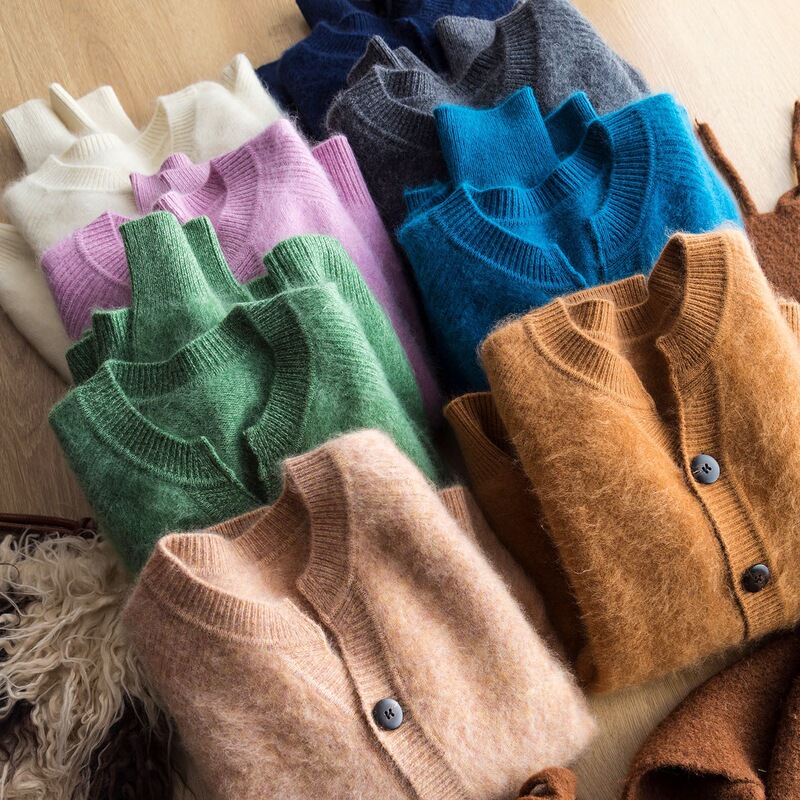 Winter Snow Warmth: Women's V-Neck Knitted Cardigan Sweater Winter Snow Warmth: Women's V-Neck Knitted Cardigan Sweater