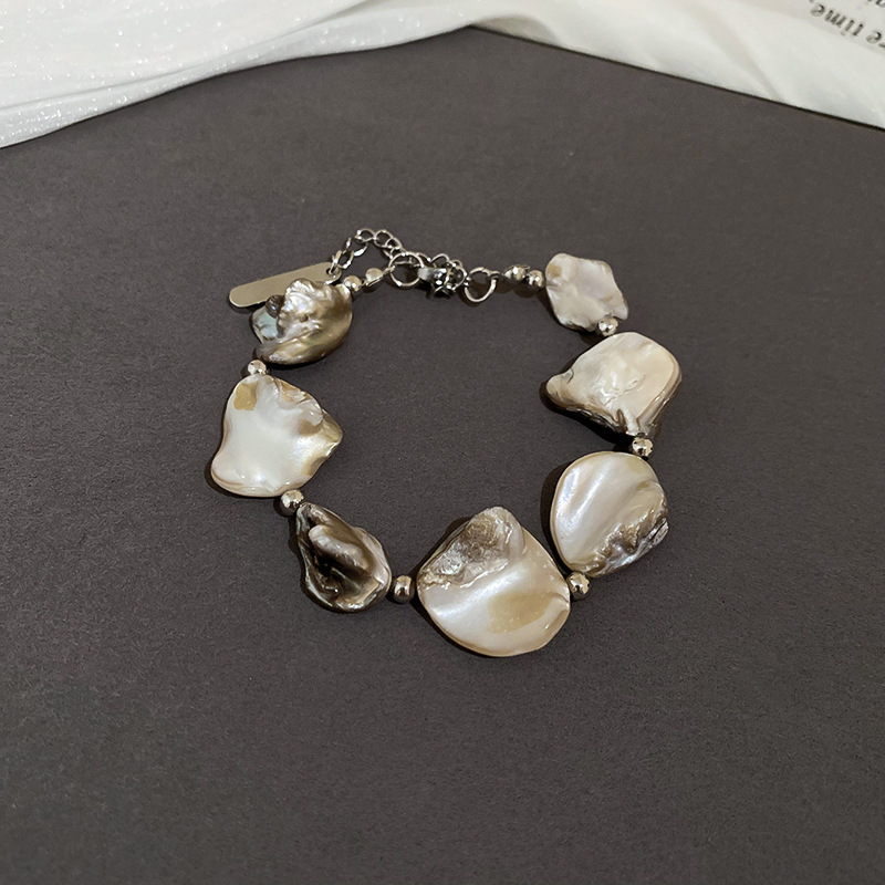 Cadena de concha de metal, costura, pendientes, pulsera, juego de collar, cadena de clavícula fresca pequeña, estilo de vacaciones, joyería de alta calidad