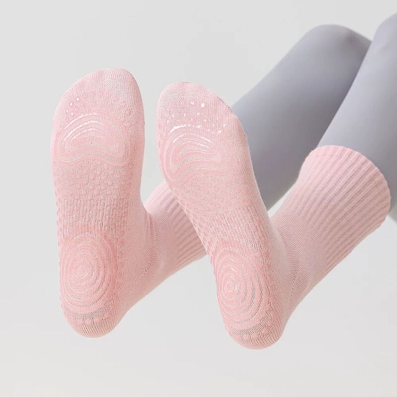 Pilates Fitness Yoga Socks Mid-Calf Women's Socks Four-Season Sports Non-Slip Dotted Socks Indoor Sports Socks Floor Socks Pilates Fitness Yoga Socks Mid-Calf Women's Socks Four-Season Sports Non-Slip Dotted Socks Indoor Sports Socks Floor Socks
