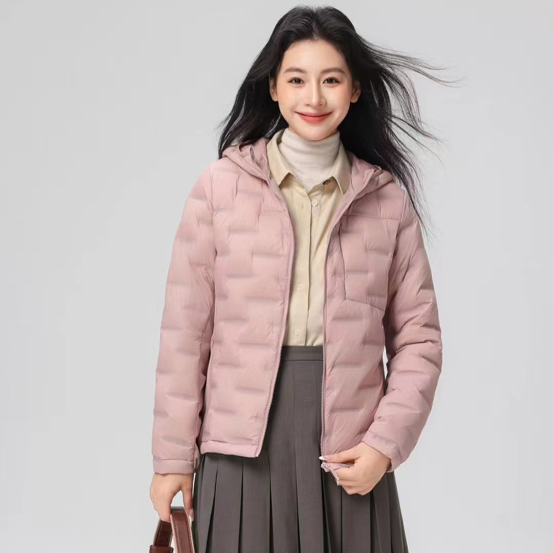Pinghu 90 chaqueta de plumón blanca ligera para mujeres otoño y invierno 2025 estilo de moda casual chaqueta cálida encapuchada