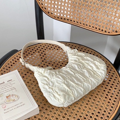 2024 Girl Cloud Pleat Shoulder Bag Women's New Fashion Single Shoulder Dumpling Bag Sweet Underarm Bag Cream Puff Bag