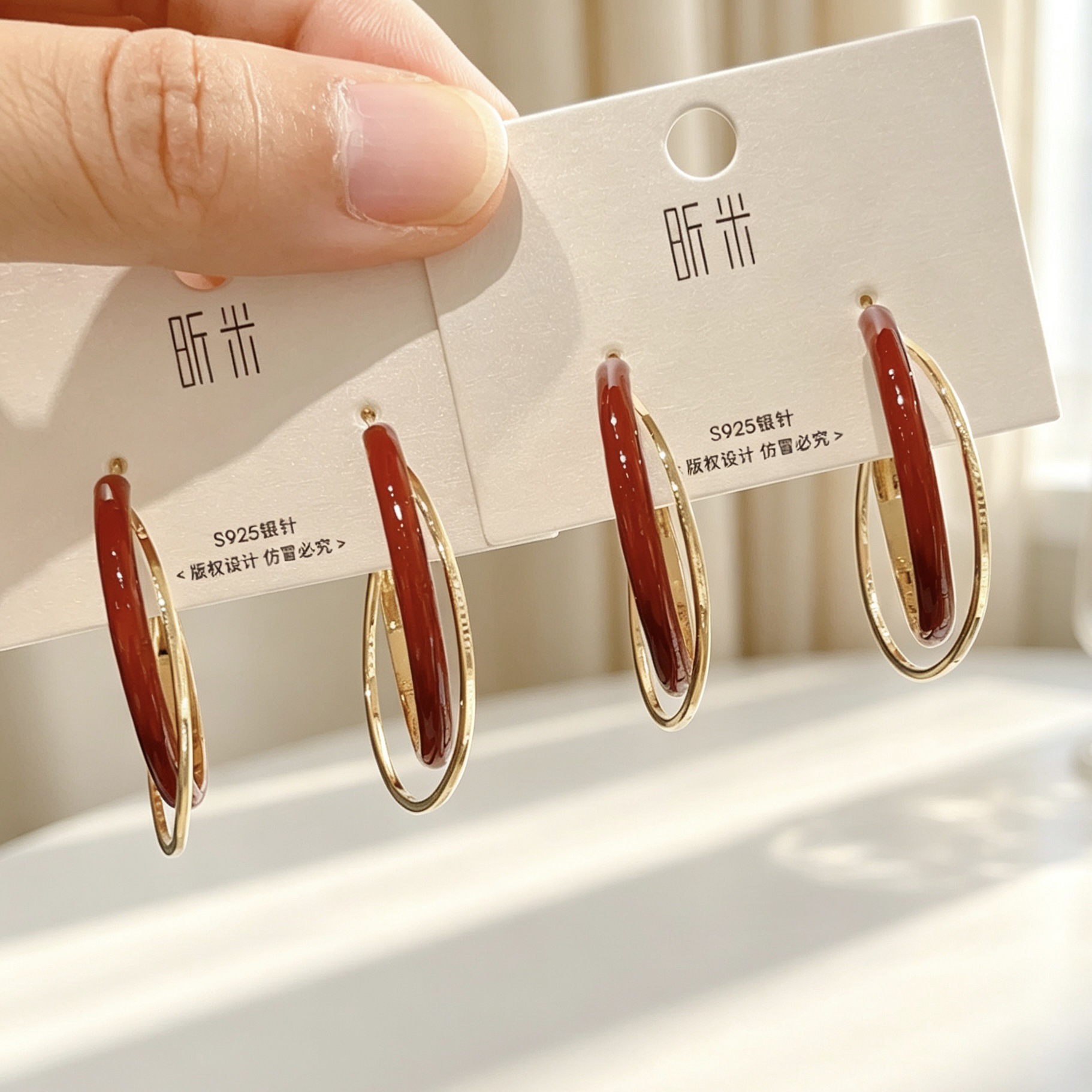 S925 silver needle, vintage red enamel double-layer hoop earrings, elegant two-tone gold large earrings, lightweight luxury and high-end earrings