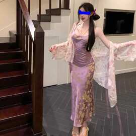 新中式提花吊带连衣裙女夏季国风复古收腰开叉中长款包臀裙两件套