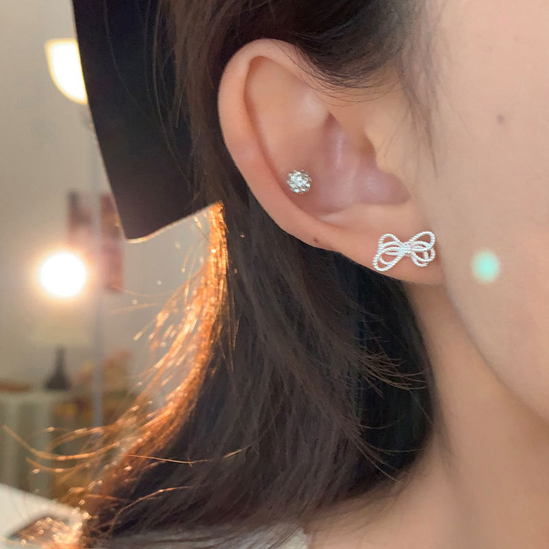 Retro elegant fashionable trend earrings with pigtail with bow