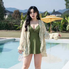 大码泳衣女胖mm女款连体温泉泡澡泳衣200斤外衫遮肚绝美约会玩水