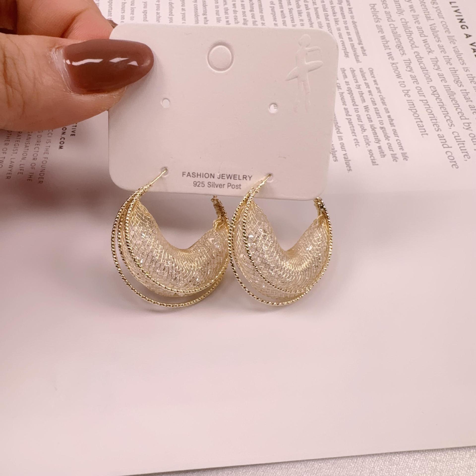 Retro elegant sophisticated earrings