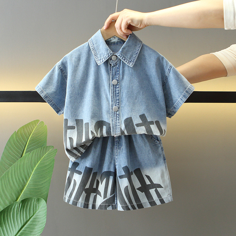 8073 ropa de verano para niños 2025 nuevo traje para niños versión coreana camisa de mezclilla delgada traje de dos piezas ropa de bebé de moda