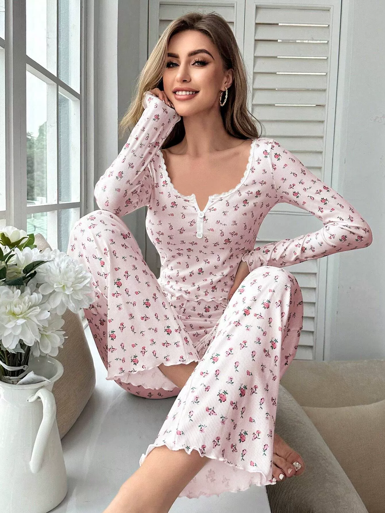 Demi-season women's pajama set, long-sleeve top & trousers, floral print, European style