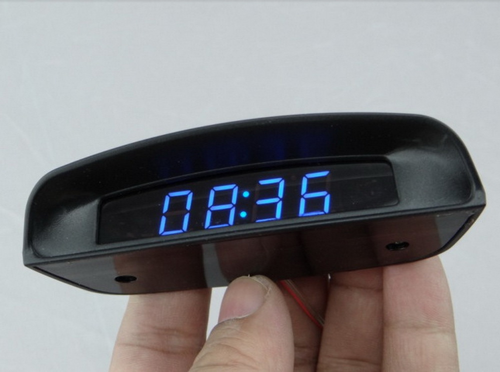 Car electronic clock, three-in-one temperature, voltage, and time display, car cigarette lighter electronic clock