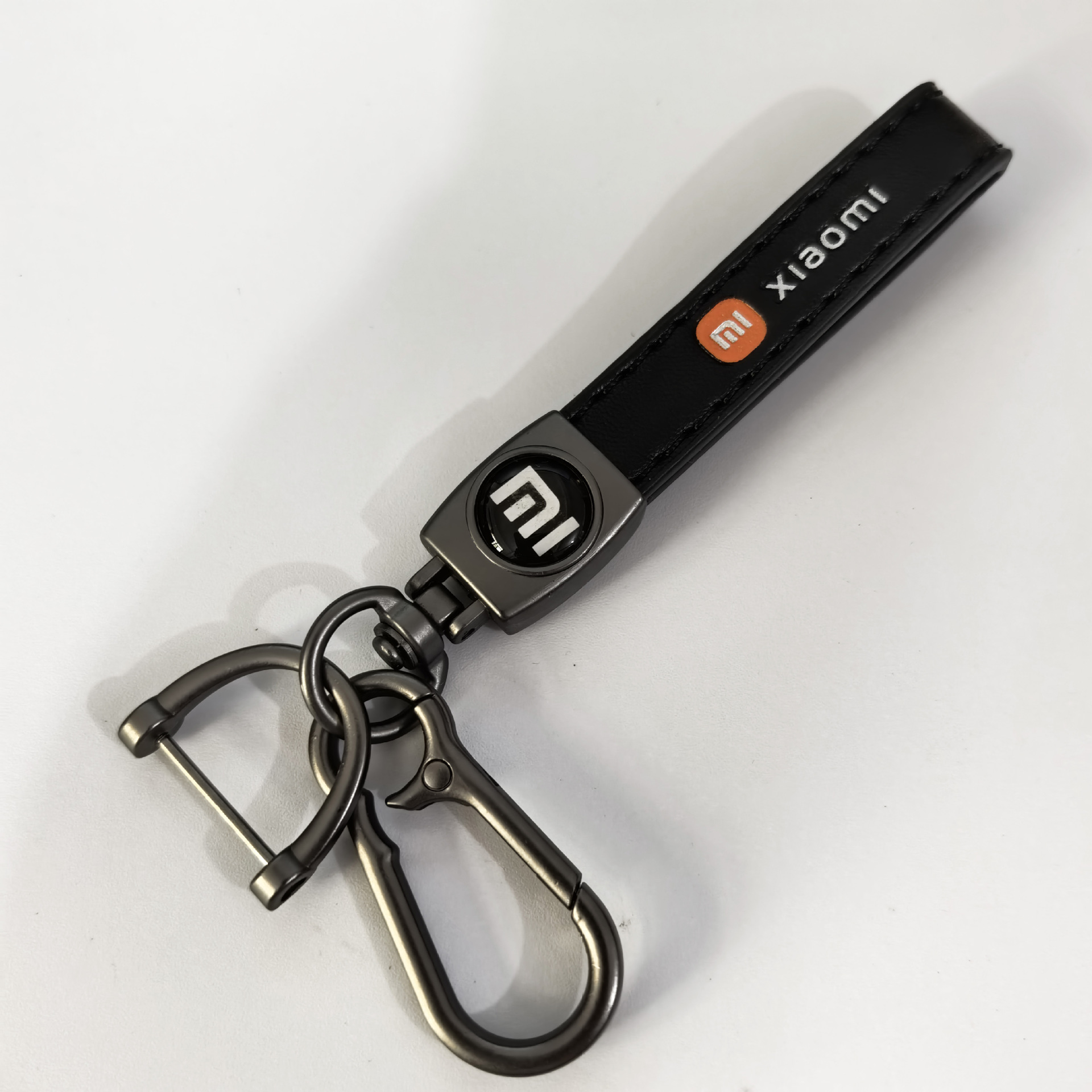 Keychain de piel de cordero transfronteriza logotipo de automóvil llavero de negocios hombre llavero colgante fábrica al por mayor