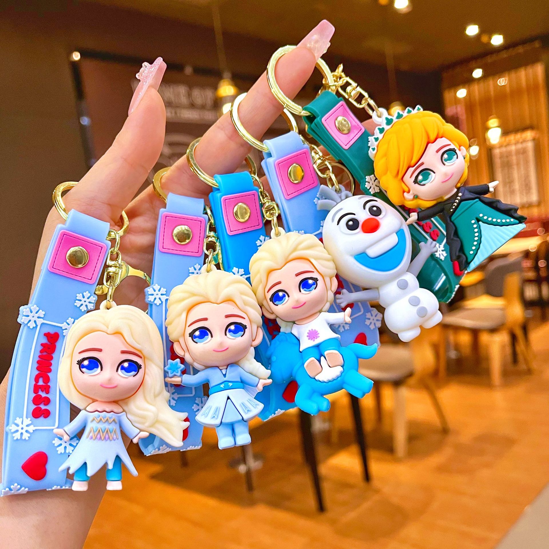 New Frozen Keychain Cute Cartoon Princess Elsa Anna Xuebao Schoolbag Pendant Doll Machine Gift