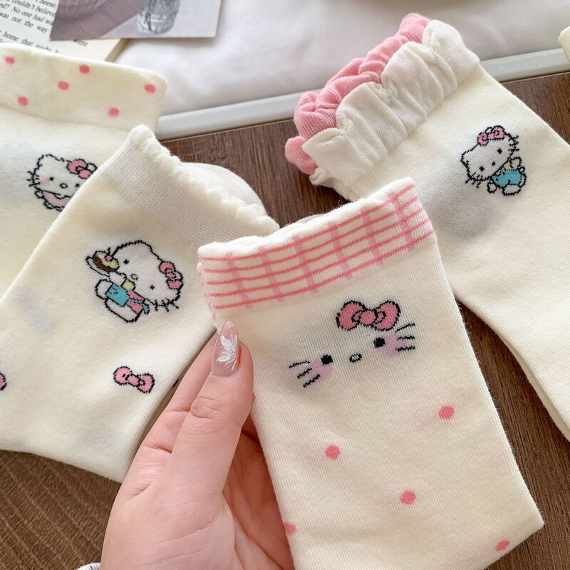 2025 Spring New Popular Cartoon Kt Cat Fashion Versatile Age-Reducing Loose Socks for Women, Sweat-Absorbing Mid-Calf Socks