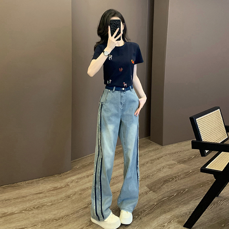 Royal Blue Embroidered T-Shirt and Jeans Two-Piece Set for Women, New Summer Korean Style Casual Fashion Versatile Slimming Outfit Royal Blue Embroidered T-Shirt and Jeans Two-Piece Set for Women, New Summer Korean Style Casual Fashion Versatile Slimming Outfit