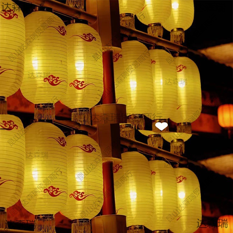 古风纸灯笼影楼布置灯笼墙唐朝汉服拍照米色串装饰广告剧组垒德株