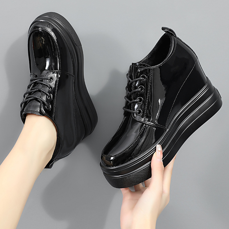 内增高坡跟短靴女厚底松糕皮鞋2025秋冬漆皮单靴新款加绒短靴12cm