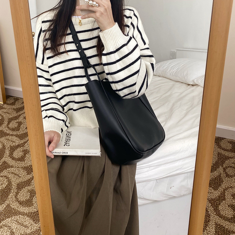 Große Kapazität Damen Neue Trendy Ins Vielseitige Mode Tote für Minderjährige Eine Schulter Unterarm Tasche_voghion.com