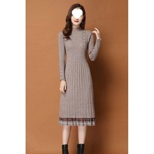 加绒加厚2024秋冬季新款连衣裙女长款过膝配大衣的蕾丝针织毛衣裙