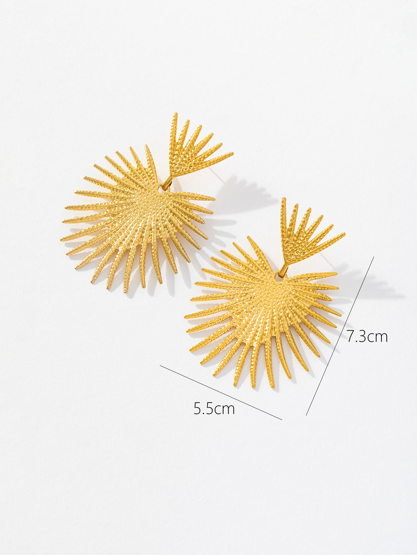 10g Weight PVD Coated Gold Plating Process 316 Stainless Steel Ear Needle Material Real Gold Plated Plating Material Hoop Earrings Classification 1 Pair Quantity Casual, Daily, Shopping Occasion 316 Stainless Steel Material Leaf, Dragonfly Pattern Women's Gender Plating Design Basic, Simple Style, Classic Style Style Real Gold Plated 316 Stainless Steel PVD Coated Leaf Dragonfly Basic Simple Style Classic Style Hoop Earrings For Women's 11