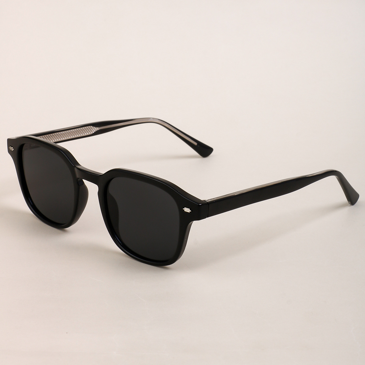 2025 새로운 크로스보더 유럽과 미국 CP 핀 선글라스 남성용 하이엔드 여성용 맞춤형 사각형 프레임 패션 라이스 스터드 선글라스