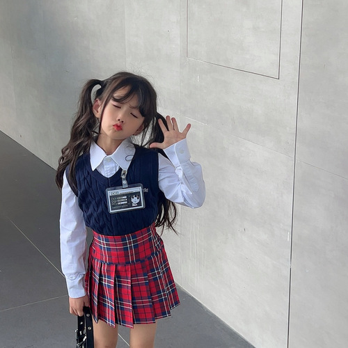 Girls' JK Uniform Set  Autumn New School Style Skirt Knit Vest White Shirt Three-Piece Set
