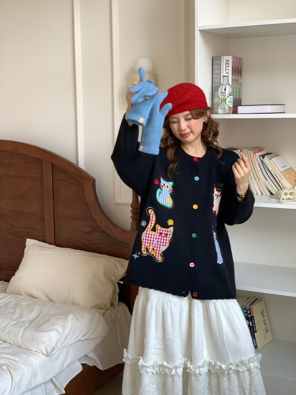 2025秋冬新款韩版复古卡通刺绣针织开衫女宽松慵懒风百搭毛衣外套|undefined